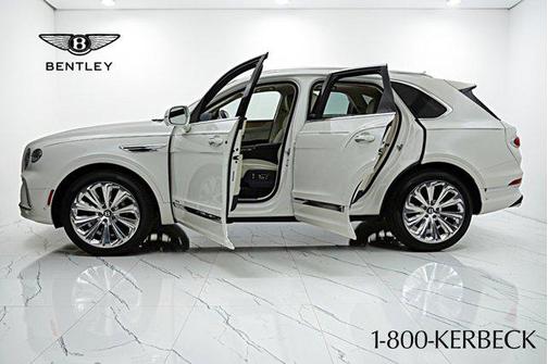 2024 Bentley Bentayga Azure V8/LEASE OPTIONS AVAILABLE