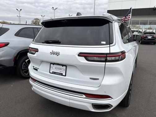 2022 Jeep Grand Cherokee L Summit Reserve