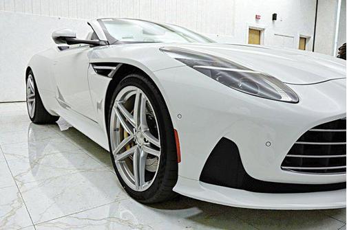 2026 Aston Martin DB12 Volante