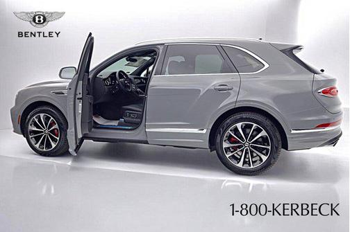 2025 Bentley Bentayga V8