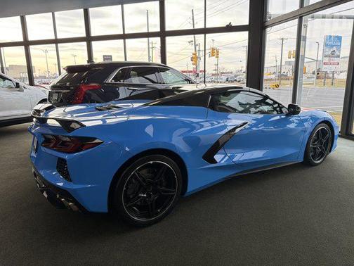 2022 Chevrolet Corvette Stingray w/2LT