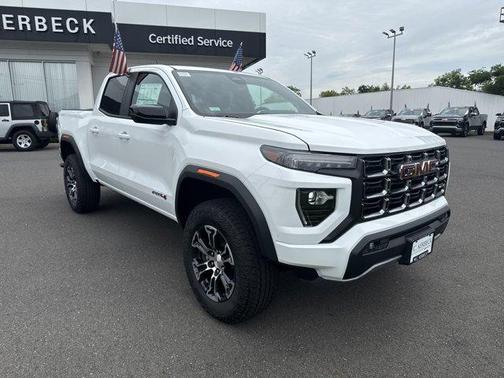 2025 GMC Canyon Base