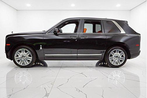 Black Diamond 2022 Rolls-Royce Cullinan Cullinan