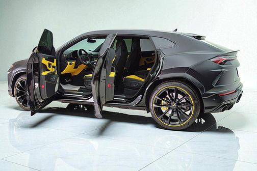2022 Lamborghini Urus Urus SELEZIONE PRE-OWNED CERTIFIED