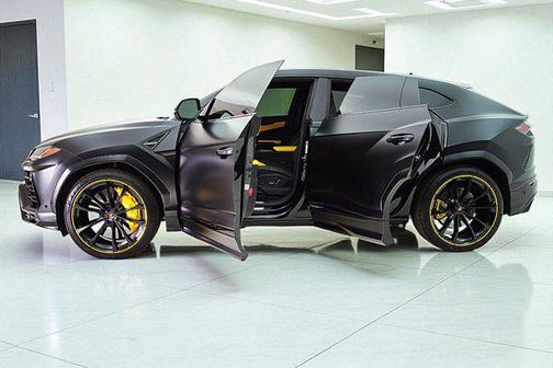 2022 Lamborghini Urus Urus SELEZIONE PRE-OWNED CERTIFIED