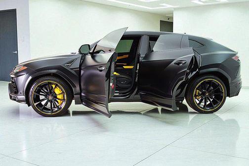 2022 Lamborghini Urus Urus SELEZIONE PRE-OWNED CERTIFIED
