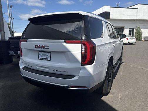 2025 GMC Yukon Elevation
