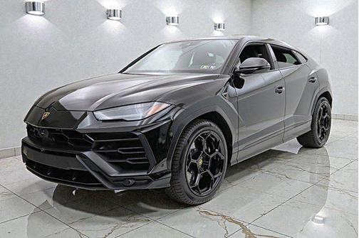 2020 Lamborghini Urus /SELEZIONE PRE-OWNED CERTIFIED