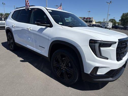 2025 GMC Acadia FWD Elevation