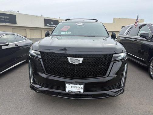 2023 Cadillac Escalade Sport