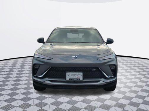 Moonstone Gray Metallic 2026 Buick Envista Sport Touring