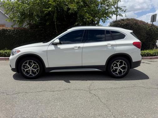 White 2018 BMW X1 sDrive28i