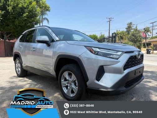 Silver Sky Metallic 2022 Toyota RAV4 Hybrid XLE