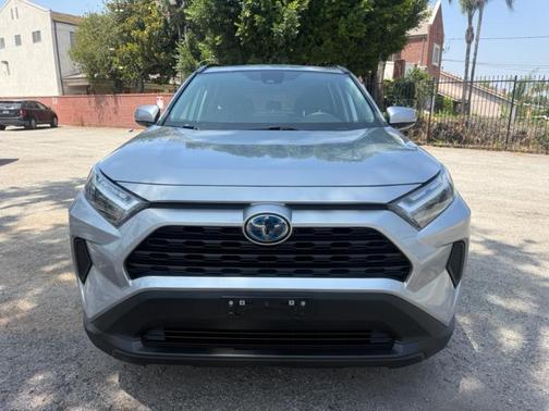 Silver Sky Metallic 2022 Toyota RAV4 Hybrid XLE