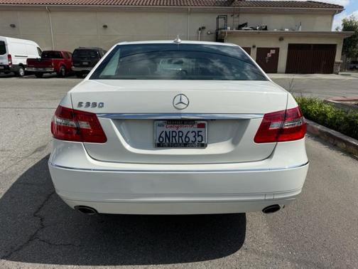 Arctic White 2010 Mercedes-Benz E-Class E 350 Luxury