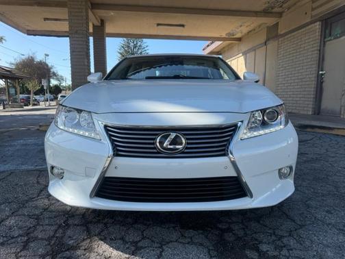 Starfire Pearl 2014 Lexus ES 350 Base