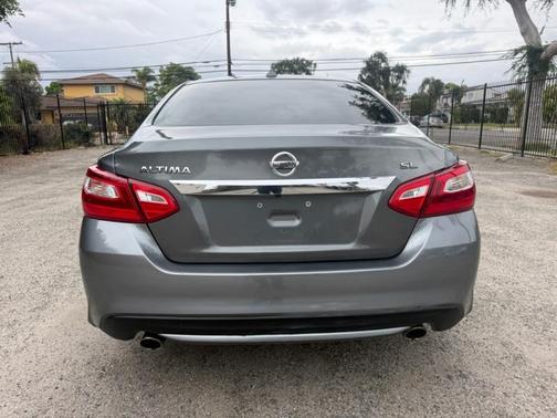 Gun Metallic 2017 Nissan Altima 2.5 SL