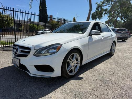 Off white 2014 Mercedes-Benz E-Class E 350 Sport