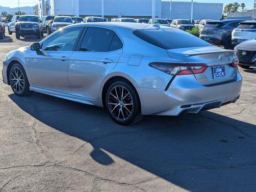 2021 Toyota Camry SE