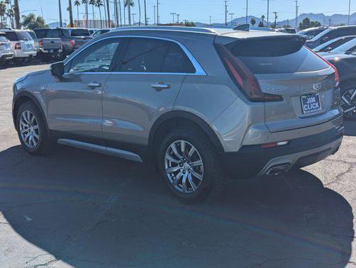 2023 Cadillac XT4 Premium Luxury