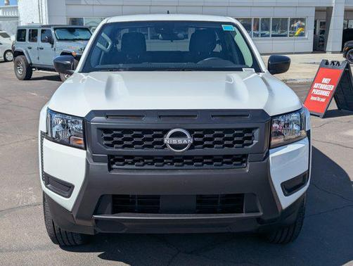 2025 Nissan Frontier S