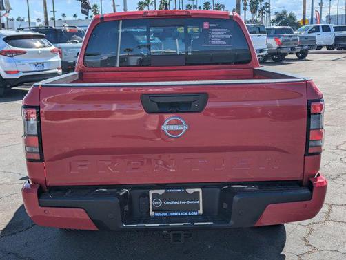 2025 Nissan Frontier SV