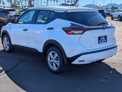 2025 Nissan Kicks S