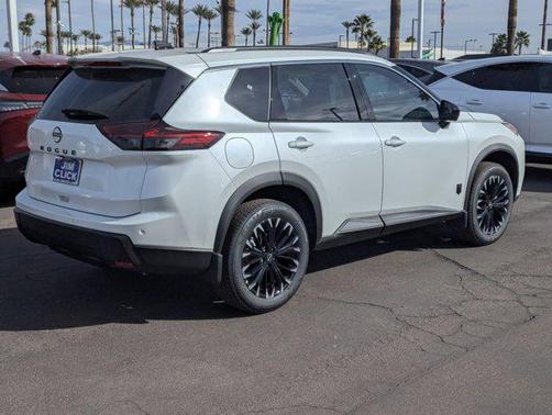 2026 Nissan Rogue Dark Armor