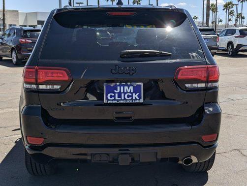 2022 Jeep Grand Cherokee Laredo
