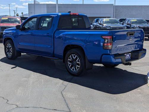 2025 Nissan Frontier SL