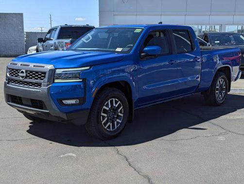 2025 Nissan Frontier SL