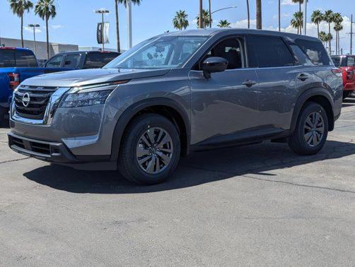 2025 Nissan Pathfinder S FWD