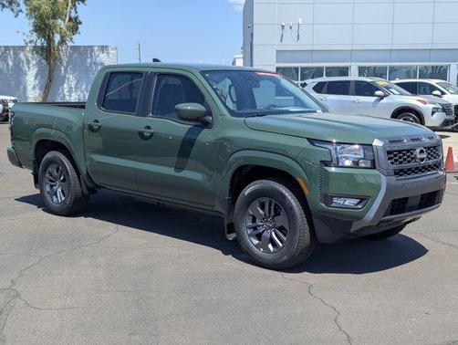 2025 Nissan Frontier SV