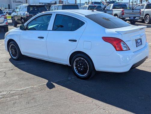 2019 Nissan Versa 1.6 S+