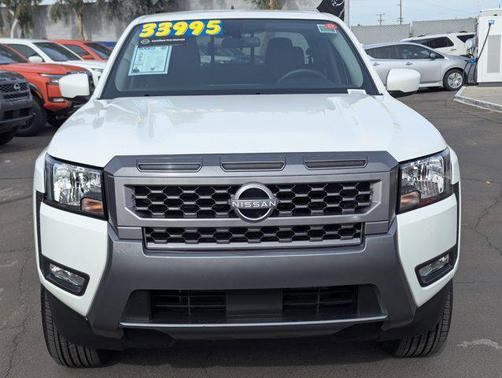 2025 Nissan Frontier SV