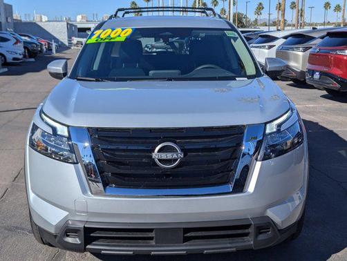 2025 Nissan Pathfinder SV FWD