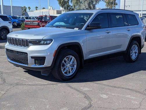 2024 Jeep Grand Cherokee L Laredo