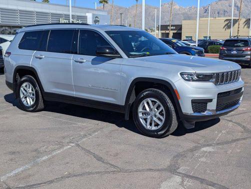 2024 Jeep Grand Cherokee L Laredo