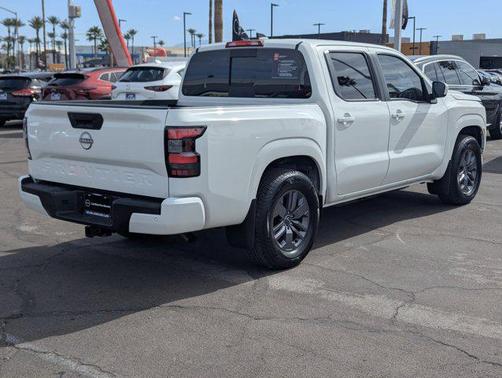 2025 Nissan Frontier SV