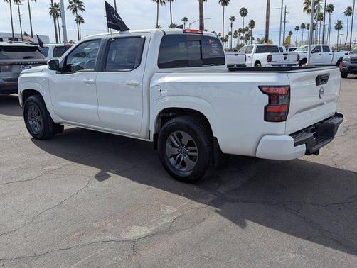 2025 Nissan Frontier SV