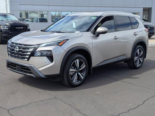 2025 Nissan Rogue SL