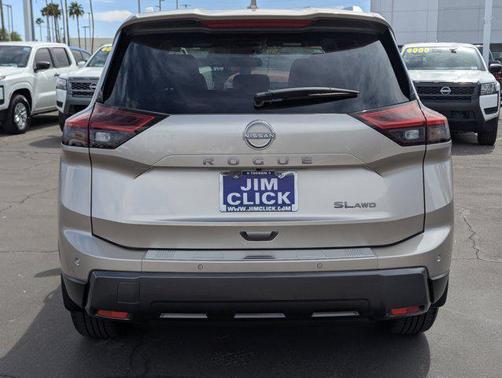 2025 Nissan Rogue SL