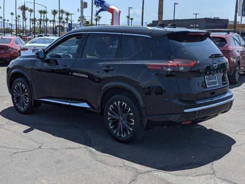 2025 Nissan Rogue Platinum