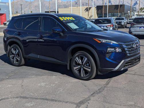 2025 Nissan Rogue SL