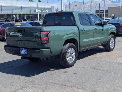 2023 Nissan Frontier SV
