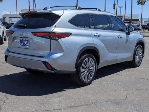 2021 Toyota Highlander Platinum