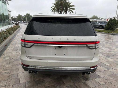 Ceramic Pearl Metallic Tri-Coat 2022 Lincoln Aviator Reserve