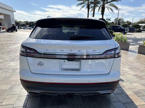 2021 Lincoln Nautilus Reserve