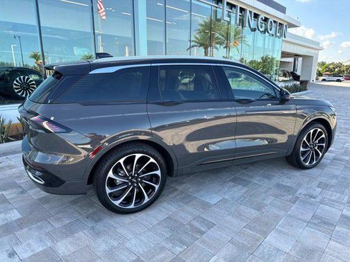 2025 Lincoln Nautilus Black Label