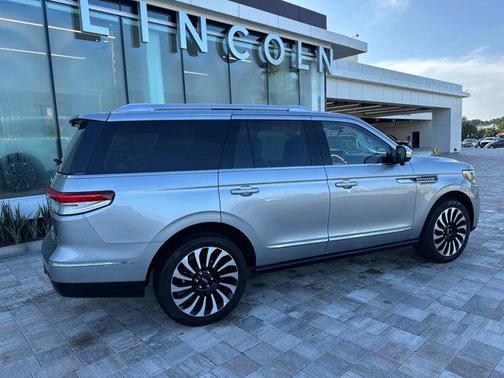 2023 Lincoln Navigator Black Label